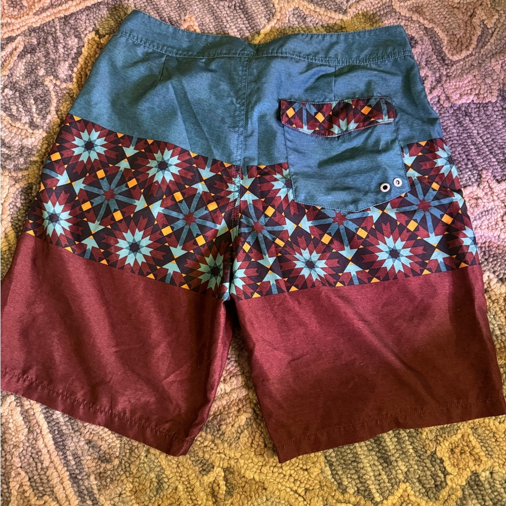 Geometric Patterned Shorts With Drawstring - image 6